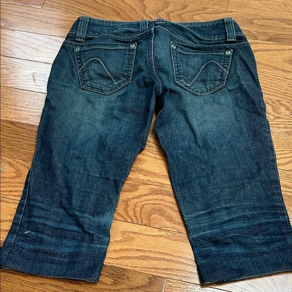 Guess Women's Dark Blue Capri Jeans - Picture 8 of 10